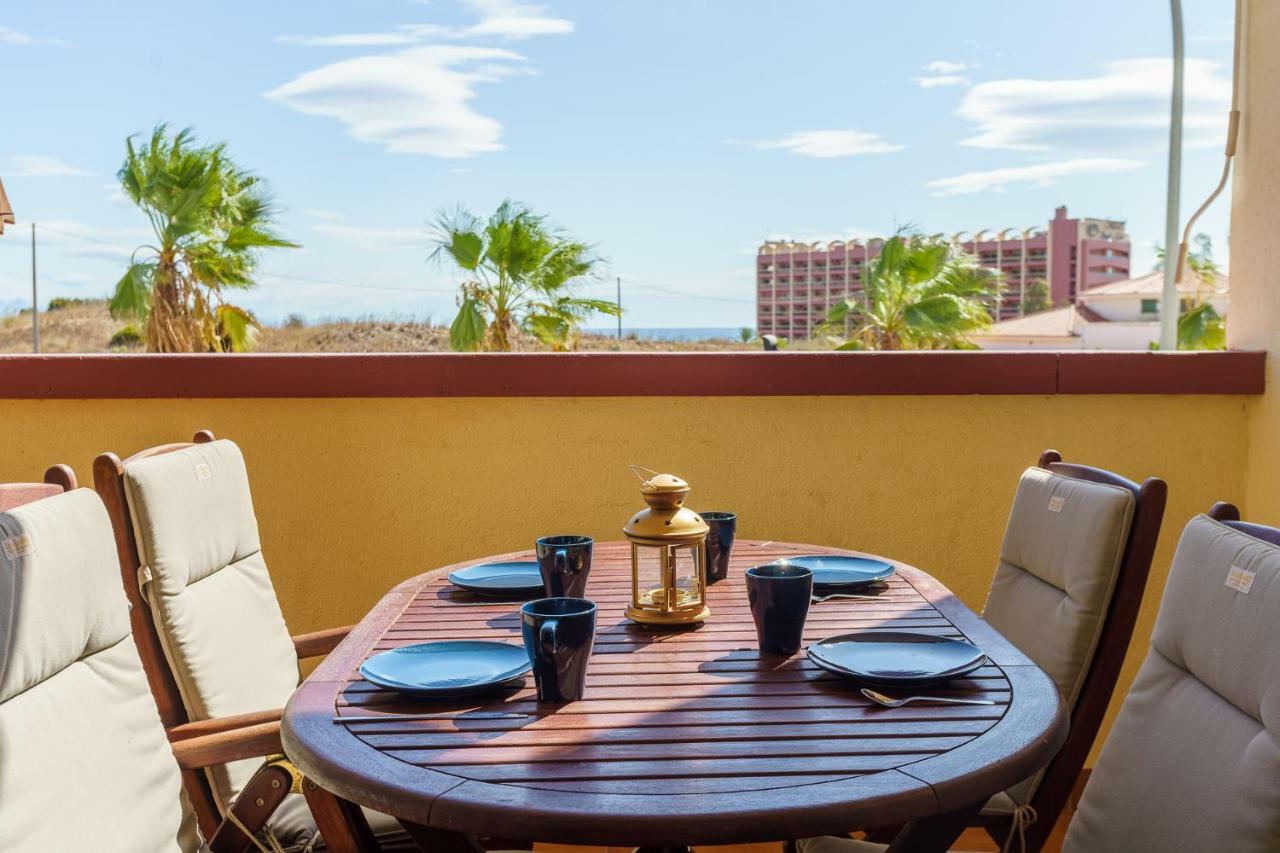 Spacious Beachfront Flat With Sea Views And Private Indoor Parking Benalmádena Buitenkant foto